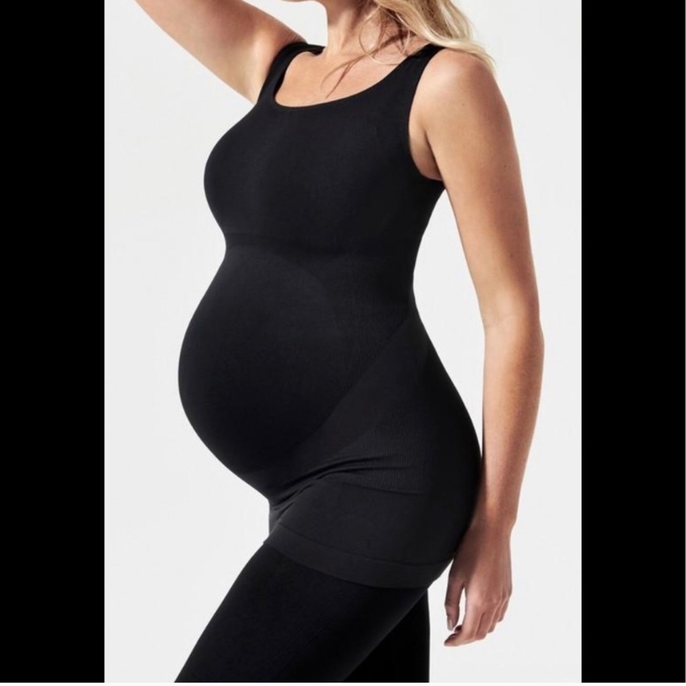 Blanqi belly support black maternity tank